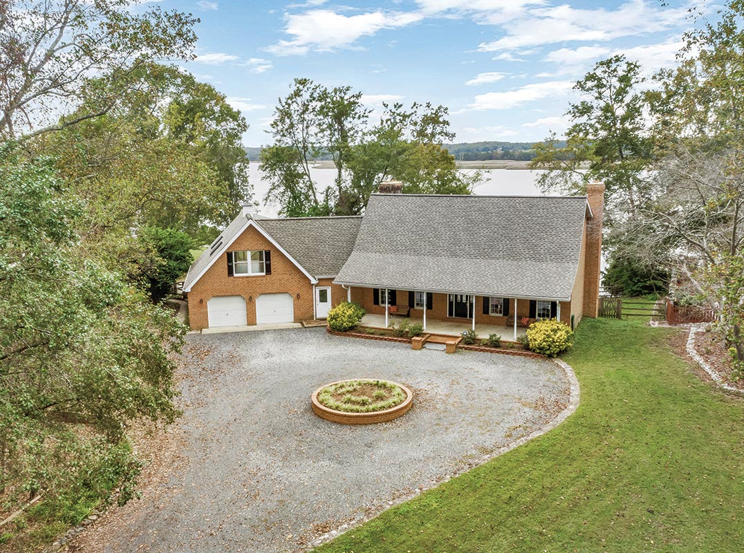 Huntingtown's Premier Waterfront Community, Holland Cliff Shores
